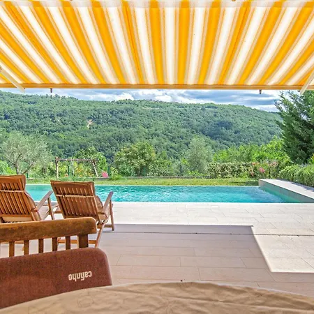 Beautiful In Smarje With Kitchen Feriehus Merisce