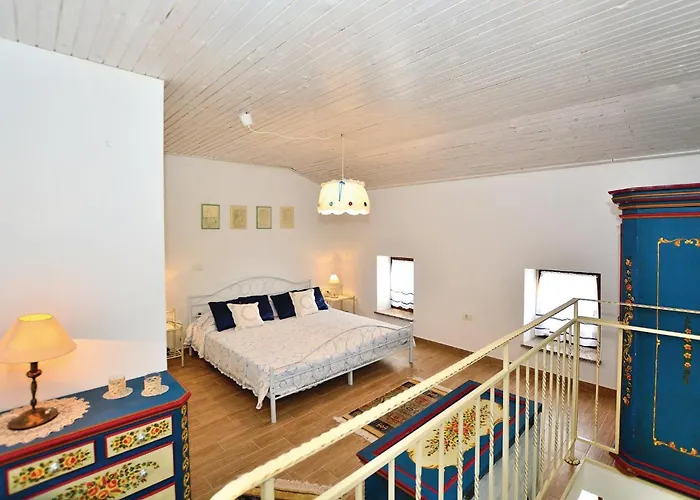 Beautiful In Smarje With Kitchen Сasa de vacaciones