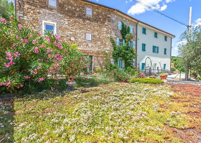 Beautiful In Smarje With Kitchen