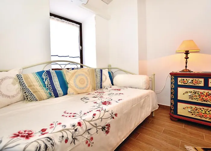 Beautiful In Smarje With Kitchen 펜션