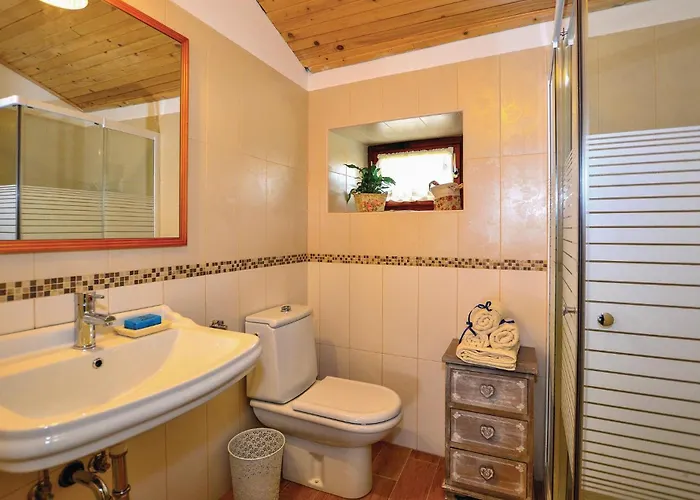 Beautiful In Smarje With Kitchen Сasa de vacaciones Merisce