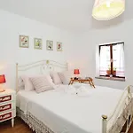 Beautiful In Smarje With Kitchen 度假居 Krkavce